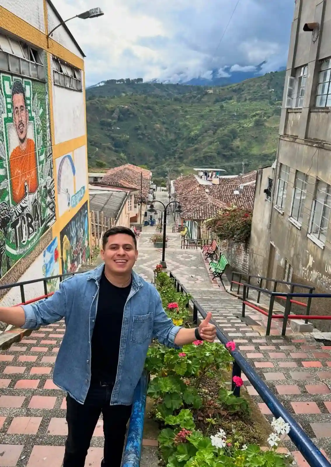 Fabián, quiromasaje para dolor de espalda por trabajo sedentario en Sevilla